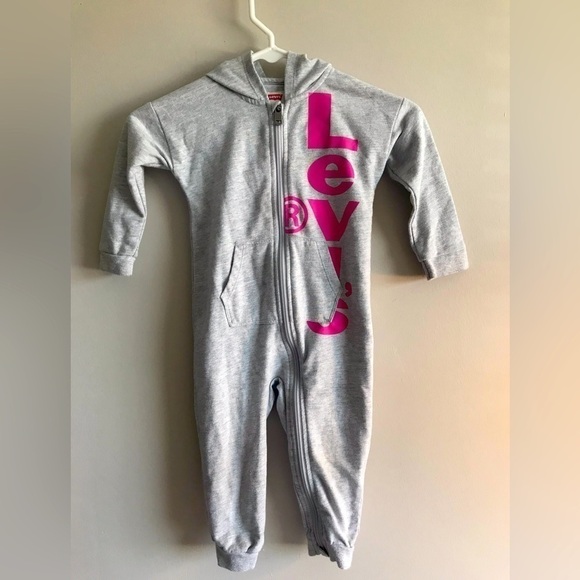 Levi’s Grey and Pink Baby Girl Onesie Zip Up Hooded with pocket size 24 months - Picture 1 of 9